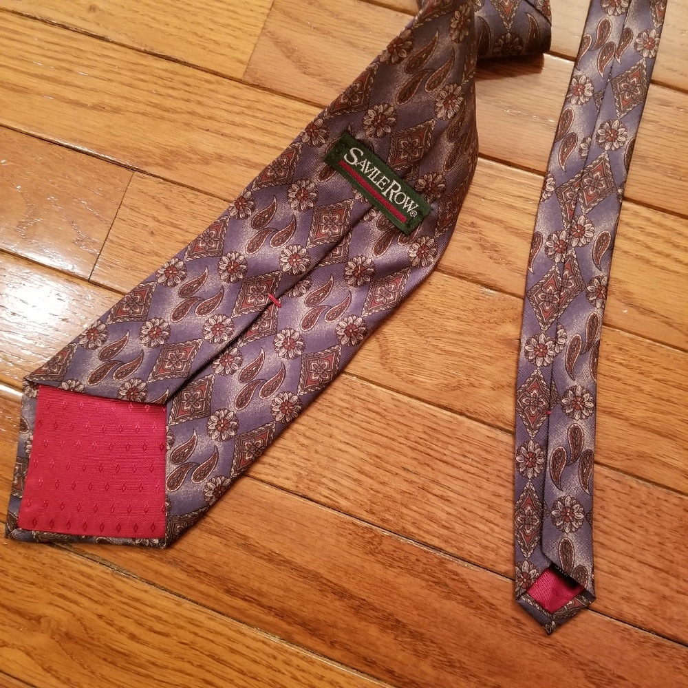 Silk Salvie Row Luxury Purple and Red Tie - Picture 4 of 4